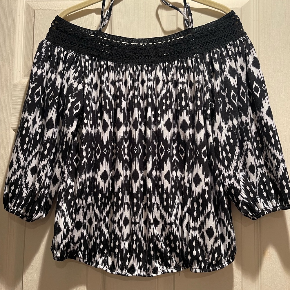 Cute Off The Shoulder Top/Blouse
